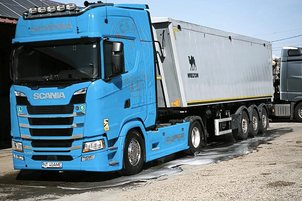 Transport Benă Basculabilă